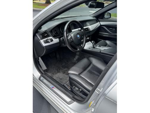 2012 BMW 550 i