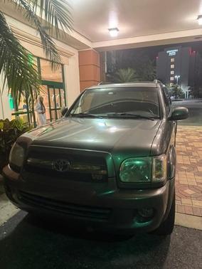Silver 2005 Toyota Sequoia SR5