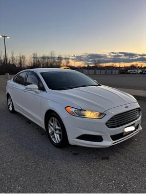 2014 Ford Fusion SE