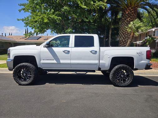 White 2016 Chevrolet Silverado 1500 1LZ