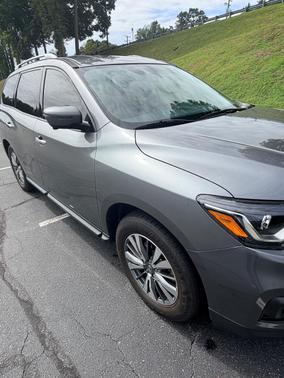 Gray 2020 Nissan Pathfinder SL