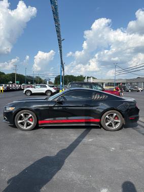 Black 2016 Ford Mustang V6