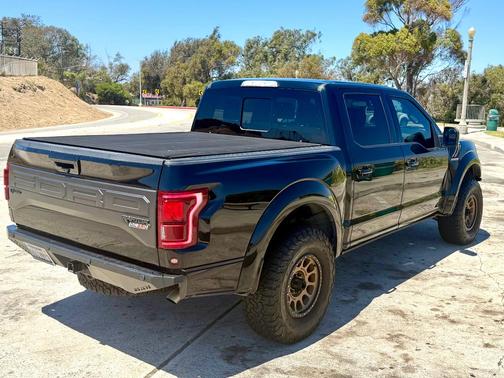 Black 2018 Ford F-150 Raptor