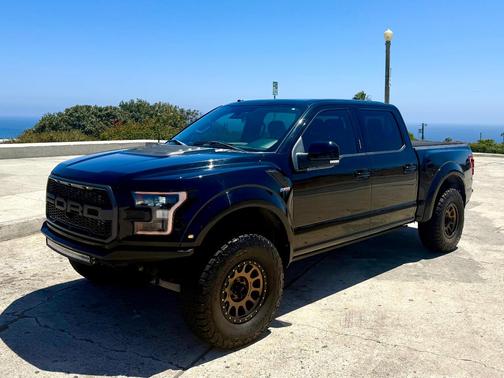 Black 2018 Ford F-150 Raptor