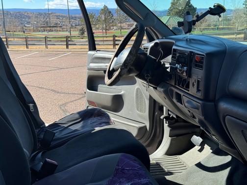 2003 Ford F-250 XL SuperCab Super Duty