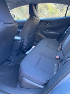 2025 Toyota Prius Plug-In Hybrid SE