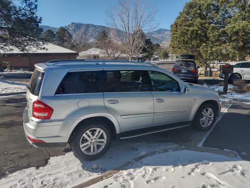 Photo 3 of 24 of 2012 Mercedes-Benz GL-Class GL 350 BlueTEC 4MATIC