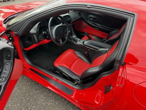 Red 2002 Chevrolet Corvette Z06