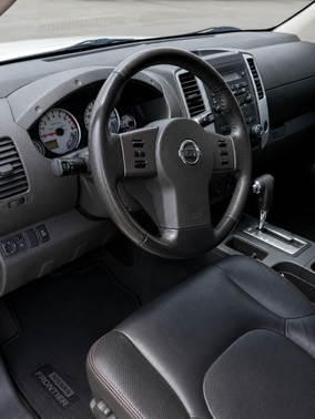 White 2011 Nissan Xterra Pro-4X