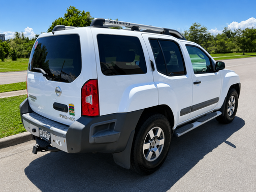 White 2011 Nissan Xterra Pro-4X
