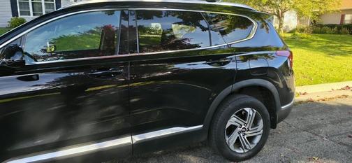 Black 2022 Hyundai SANTA FE SEL
