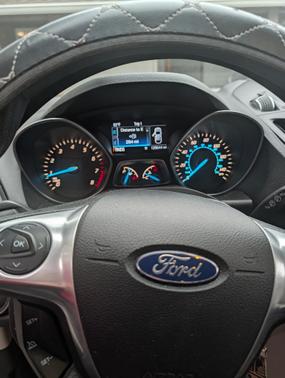 Black 2016 Ford Escape SE