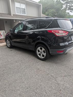 Black 2016 Ford Escape SE