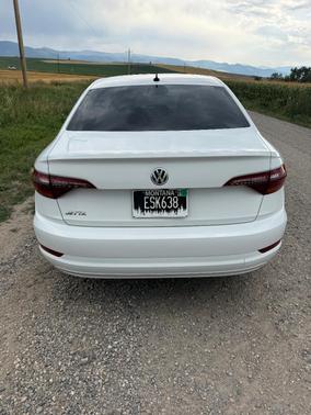 White 2019 Volkswagen Jetta 1.4T SE