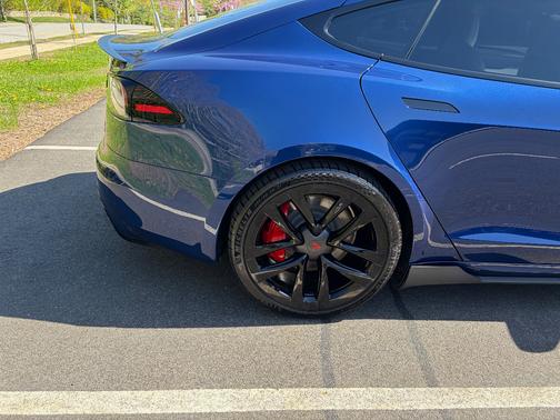 Blue 2024 Tesla Model S Plaid