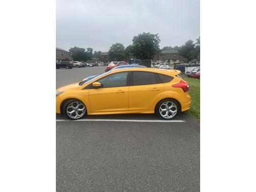 2013 Ford Focus ST Base