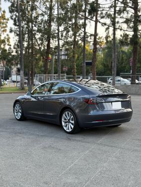 2018 Tesla Model 3 Mid Range