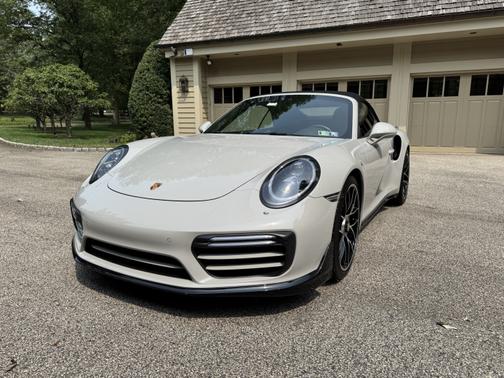 2018 Porsche 911 Turbo S