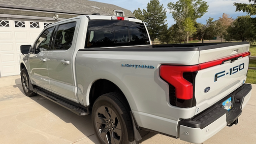 2023 Ford F-150 Lightning LARIAT