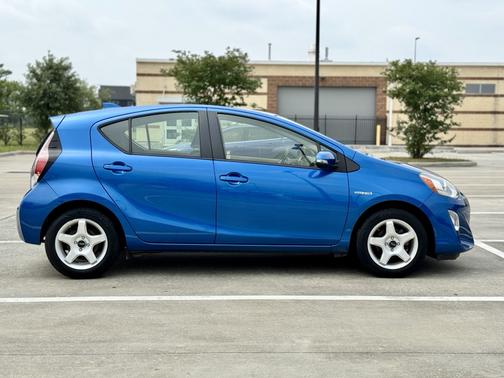 2015 Toyota Prius c Two