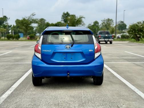 2015 Toyota Prius c Two