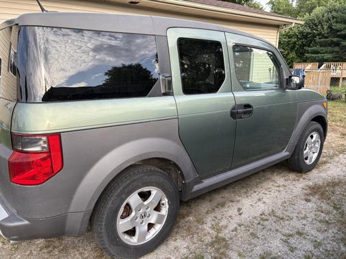 2005 Honda Element EX