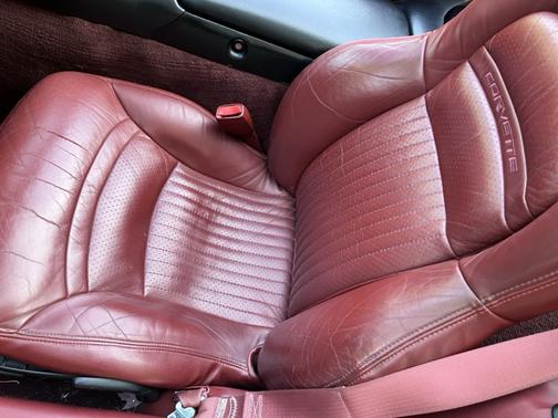 1998 Chevrolet Corvette Base