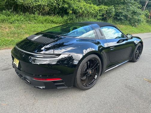 2022 Porsche 911 Targa 4 GTS