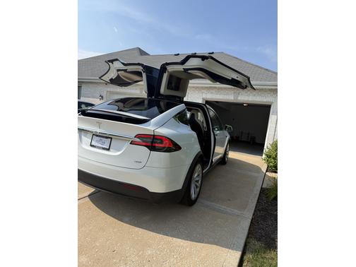 2018 Tesla Model X 75D