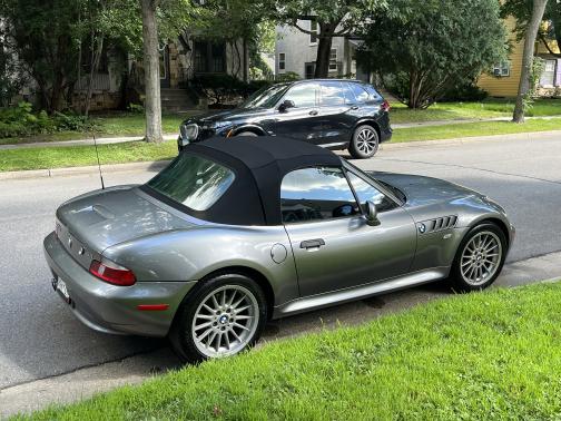 2002 BMW Z3 3.0i Roadster