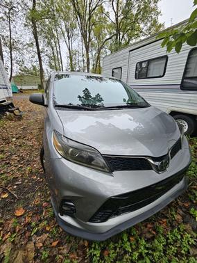 2018 Toyota Sienna SE Premium