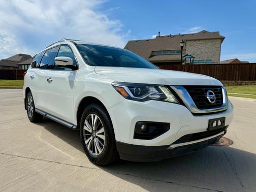 2017 Nissan Pathfinder SL