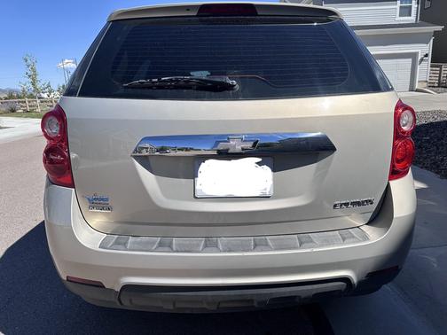 Gold 2012 Chevrolet Equinox LS