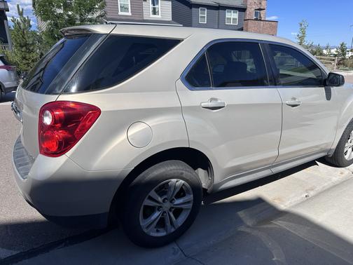 Gold 2012 Chevrolet Equinox LS