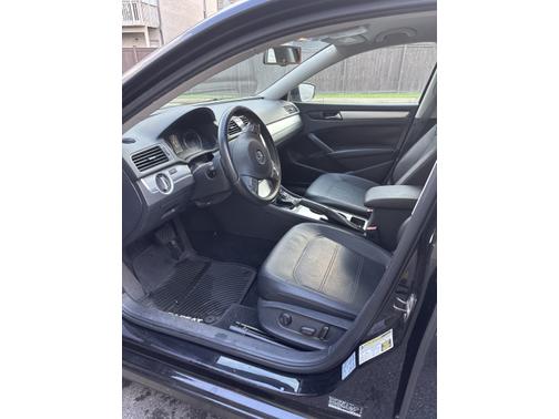 2013 Volkswagen Passat 2.5 SE