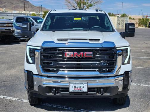 White 2025 GMC Sierra 3500 Pro