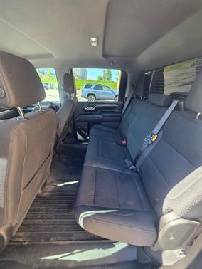 White 2025 GMC Sierra 2500 SLE