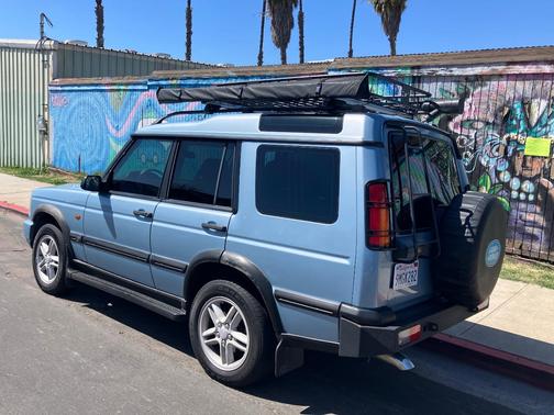 Blue 2003 Land Rover Discovery SE