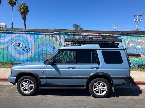 Blue 2003 Land Rover Discovery SE