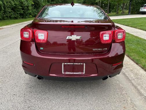 Red 2015 Chevrolet Malibu 1LZ