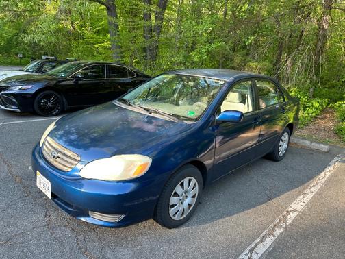 Blue 2004 Toyota Corolla LE