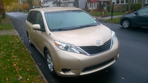 2011 Toyota Sienna LE