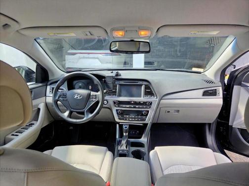 Black 2017 Hyundai Sonata Plug-In Hybrid Base