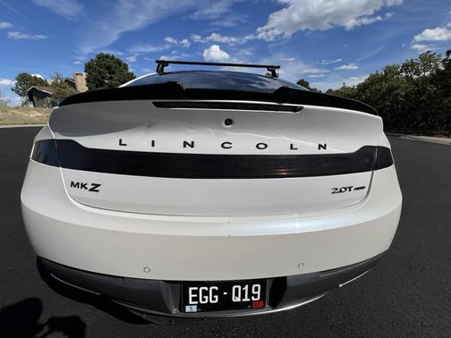White 2018 Lincoln MKZ Premiere