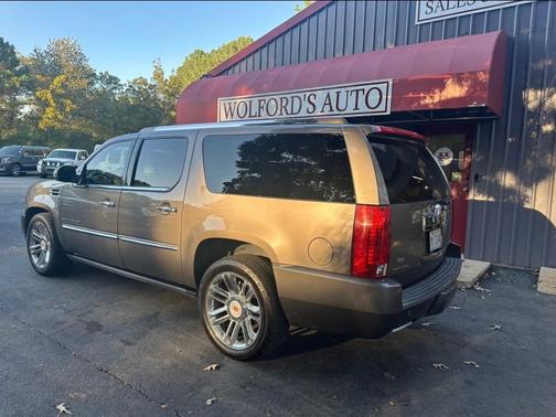 2013 Cadillac Escalade ESV Platinum Edition