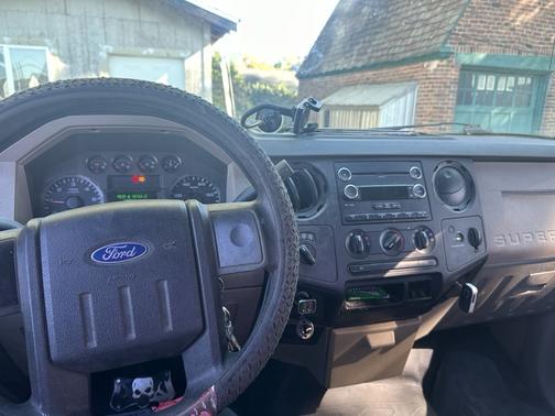 2010 Ford F-250 XL Super Duty SuperCab