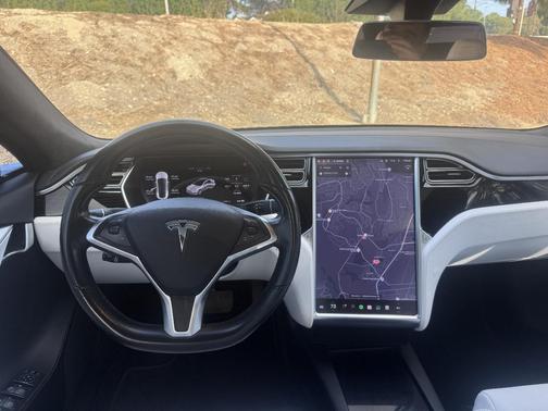 Silver 2017 Tesla Model S 75