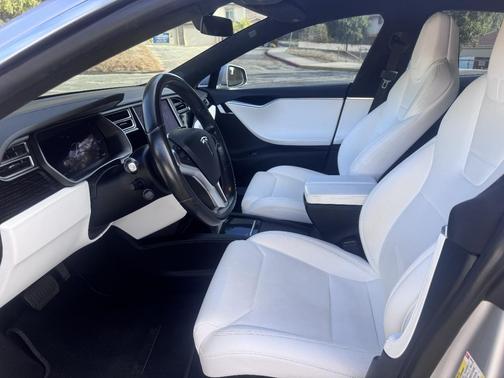 Silver 2017 Tesla Model S 75