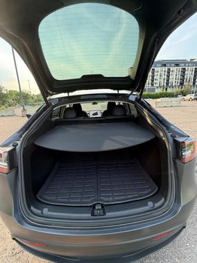 Gray 2023 Tesla Model Y Long Range