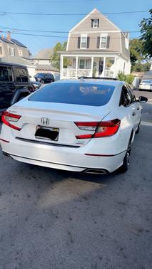 White 2022 Honda Accord Touring 2.0T